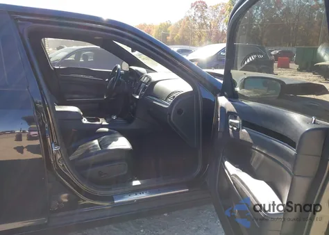 2019 Chrysler 300 300S z USA, uszkodzony, nr VIN 2C3CCABG2KH517193